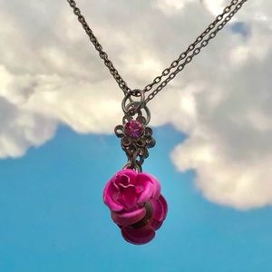 Pink Rose Flower Necklace 🌹